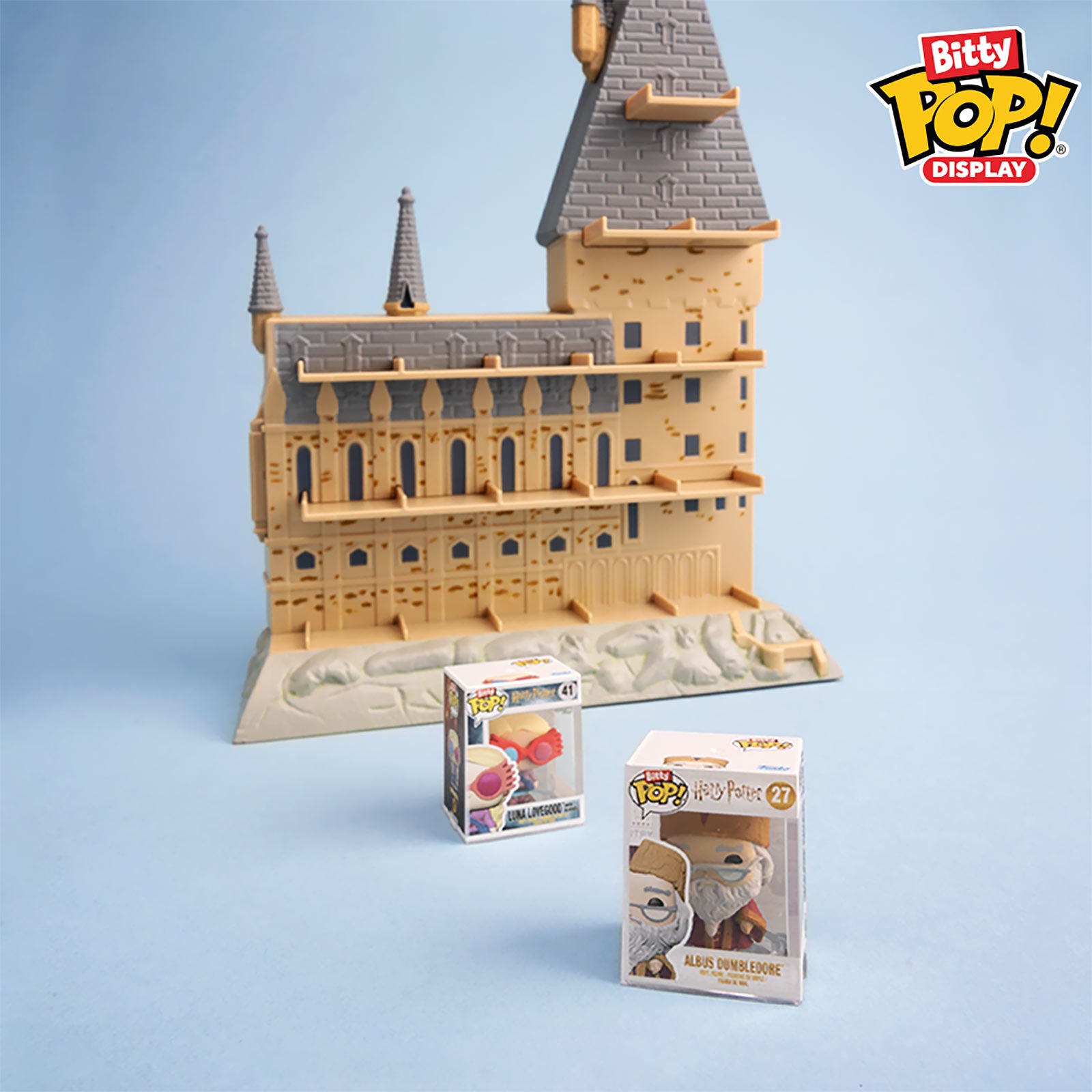 Produktbild Harry Potter - Hogwarts Schloss Funko Bitty Pop Display mit 2 Figuren