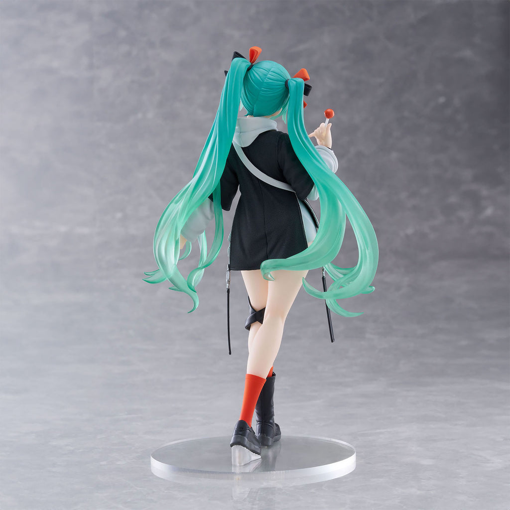 Produktbild Hatsune Miku - Wonderland Figur Fashion Punk Version
