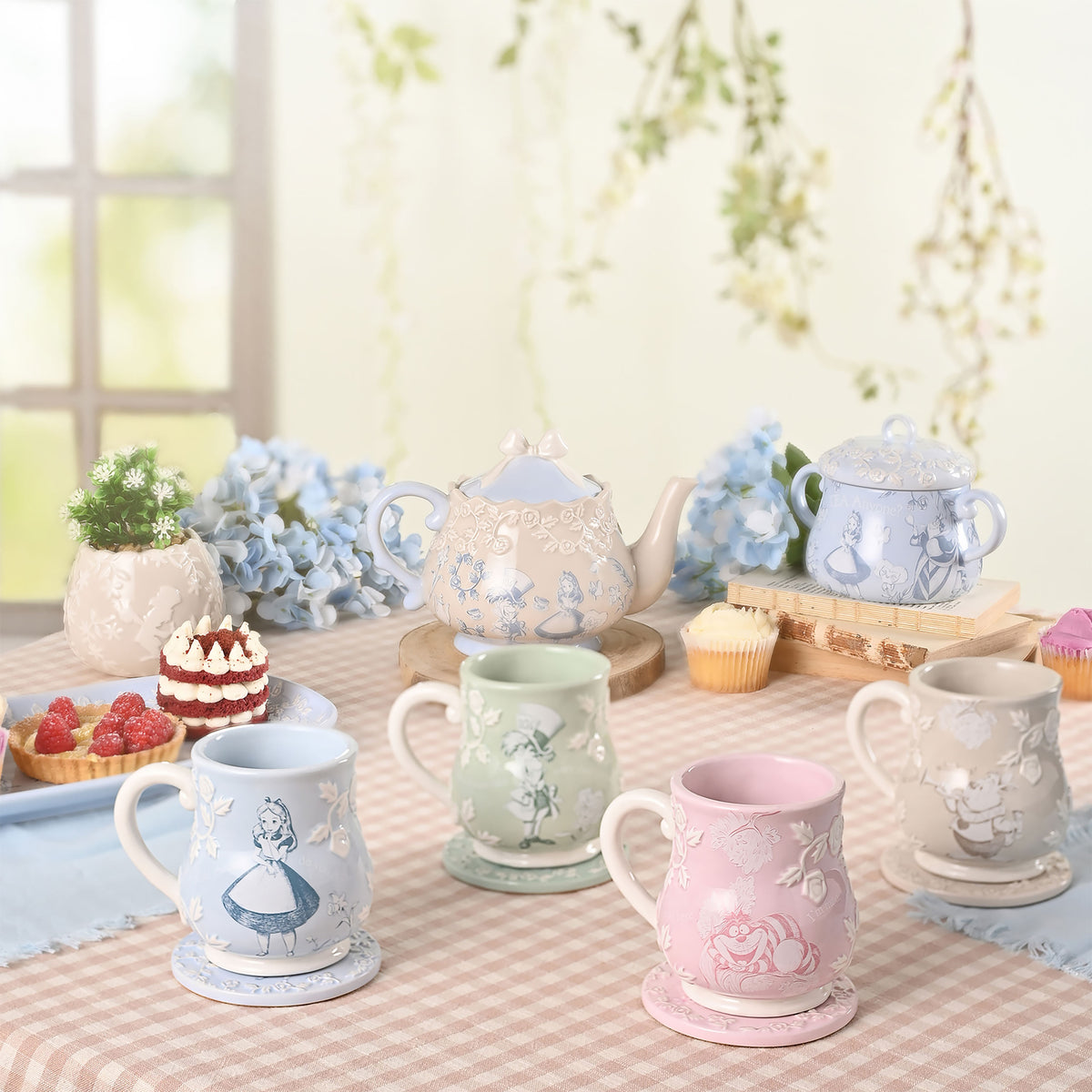 Produktbild Alice im Wunderland - Weißer Hase Relief Tasse