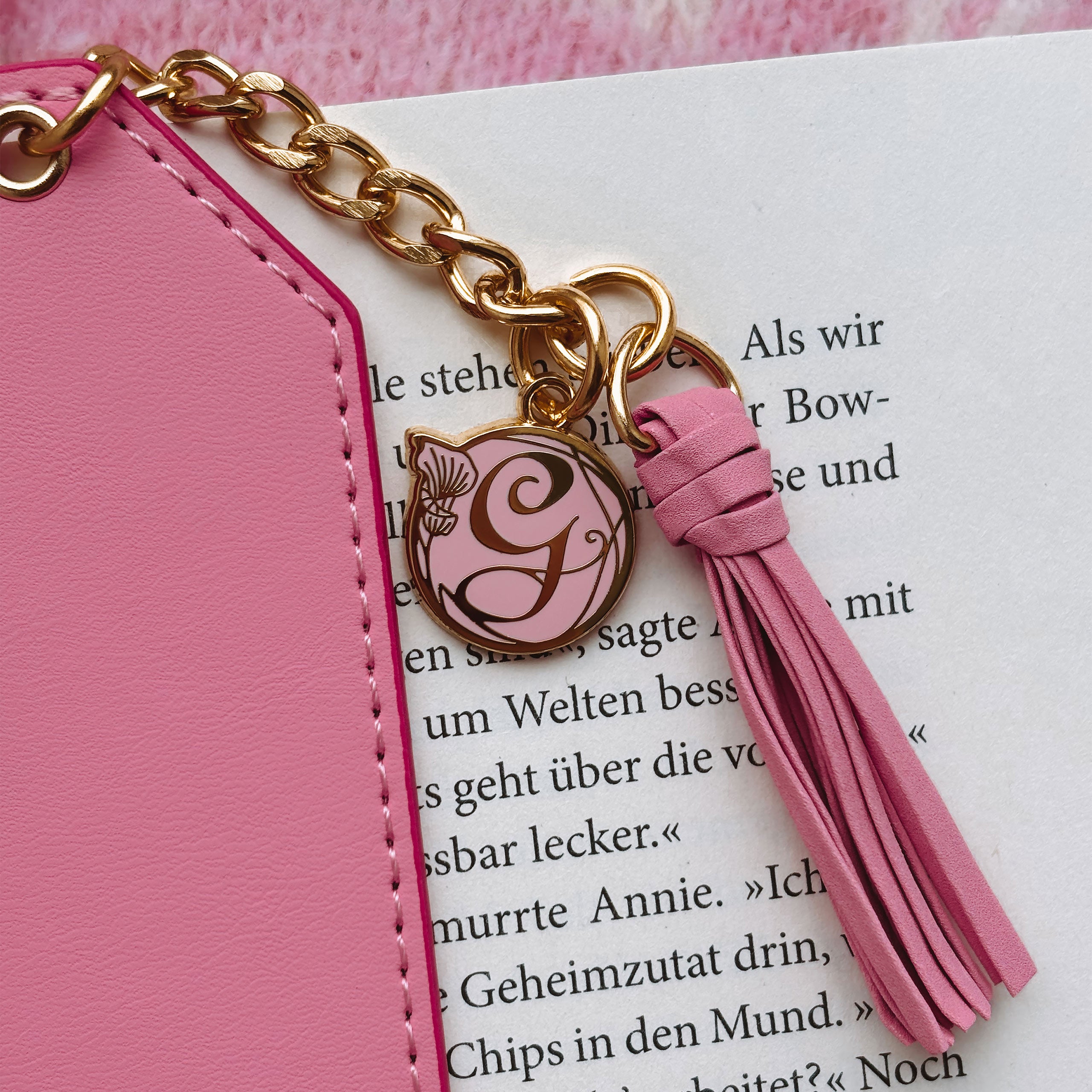 Product image Wicked - Glinda and Elphaba Bookmark Set