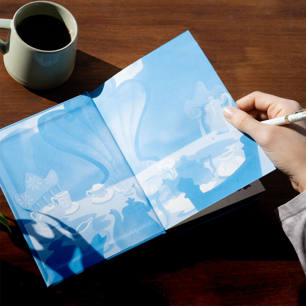 Produktbild Alice im Wunderland - Tea Time Premium Notizbuch mit Kugelschreiber