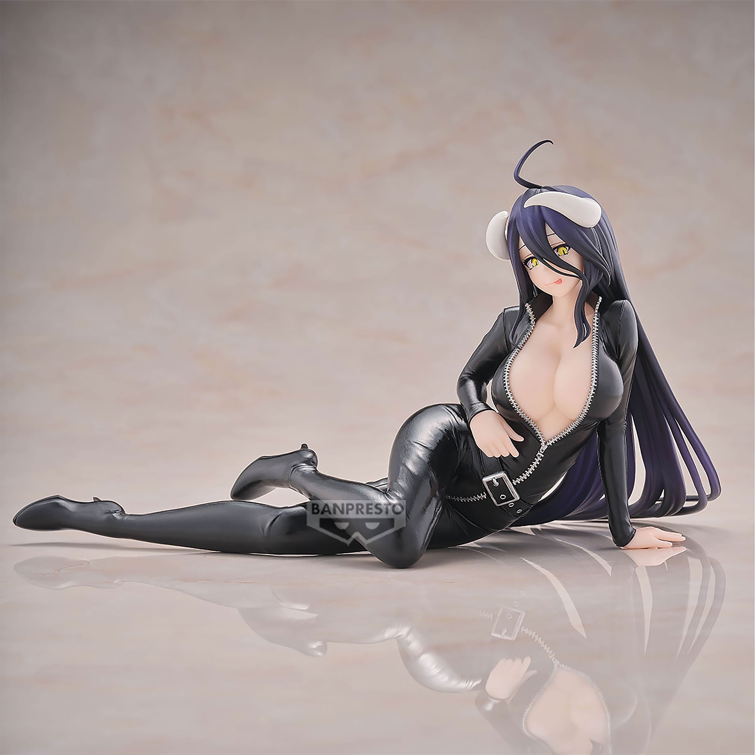 Produktbild Overlord - Albedo Relax Time Figur