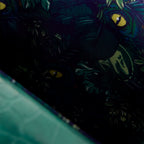 Produktbild Velociraptor Glow in the Dark Crossbody Tasche - Jurassic World
