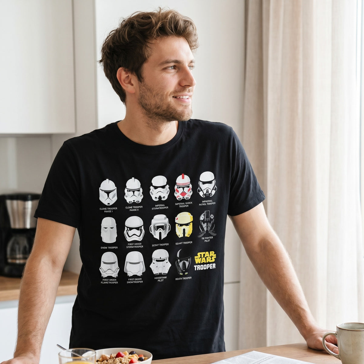 Produktbild Stormtrooper Helm Collage T-Shirt schwarz - Star Wars