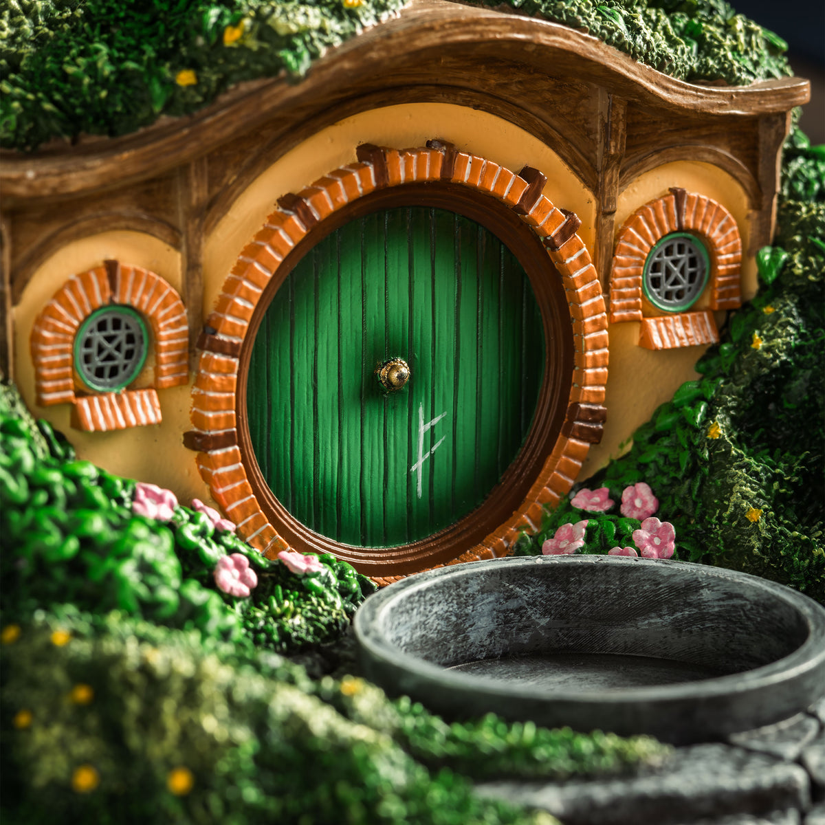 Produktbild Der Herr der Ringe - Hobbit Höhle Auenland Diorama Teelichthalter