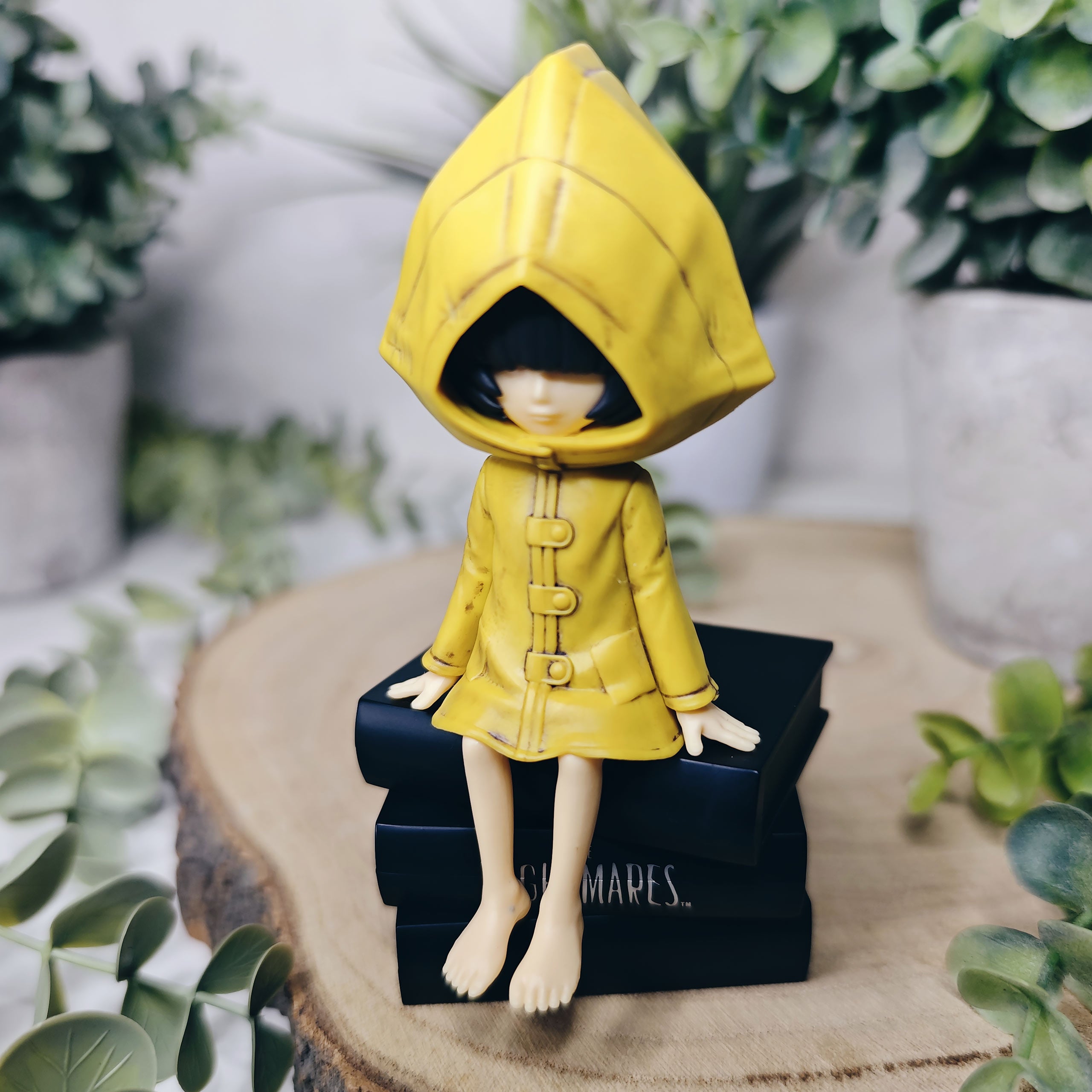 Produktbild Little Nightmares - Six Monitor Top Figur