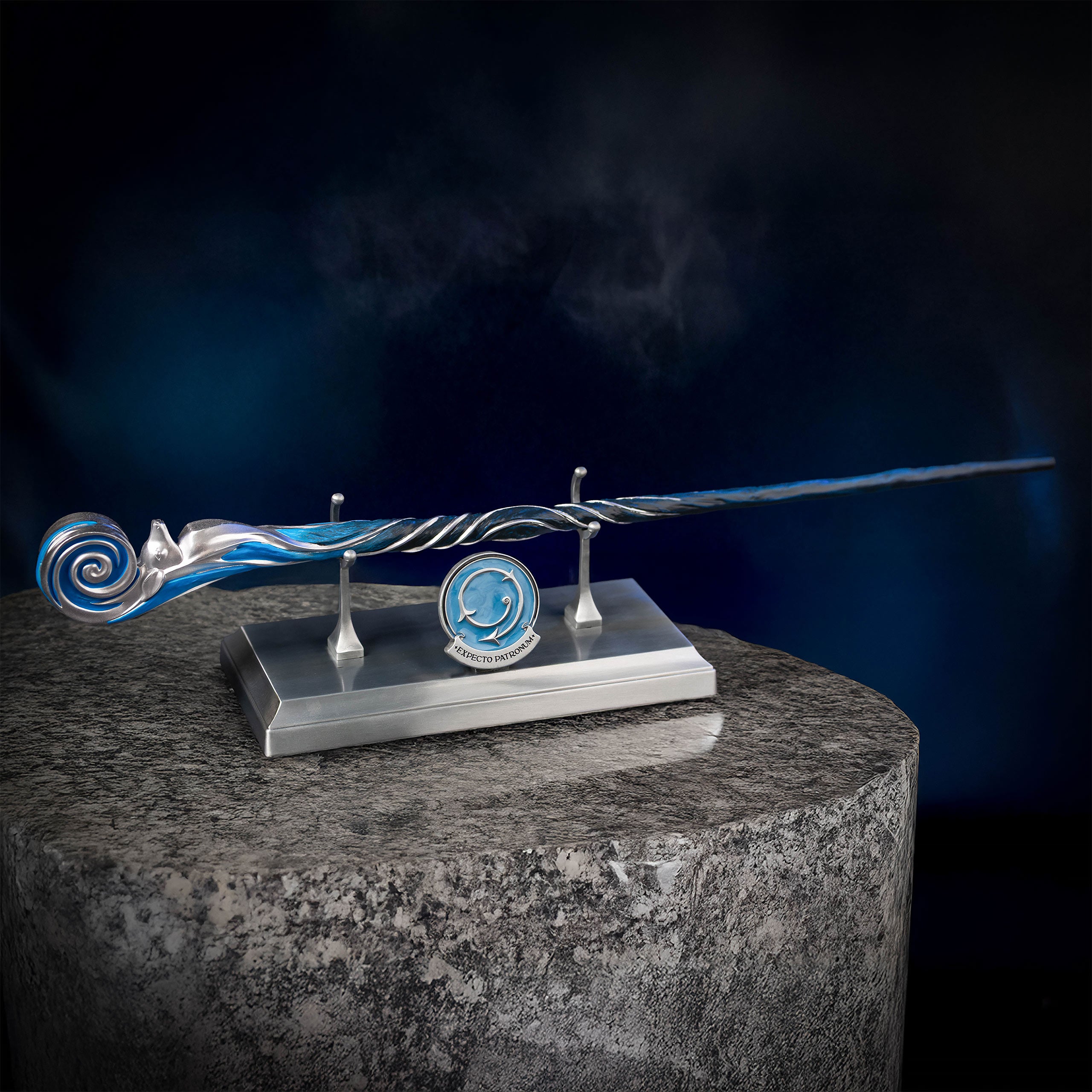 Produktbild Patronus Celebration Wand 2025 - Harry Potter Zauberstab