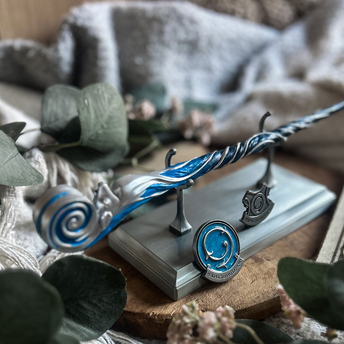 Produktbild Patronus Celebration Wand 2025 - Harry Potter Zauberstab