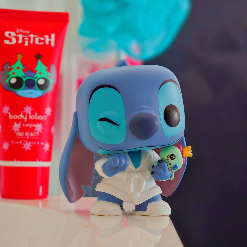 Produktbild Stitch im Bademantel Funko Pop Figur - Lilo & Stitch