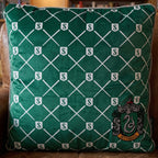 Produktbild Harry Potter - Slytherin Logo Kissen