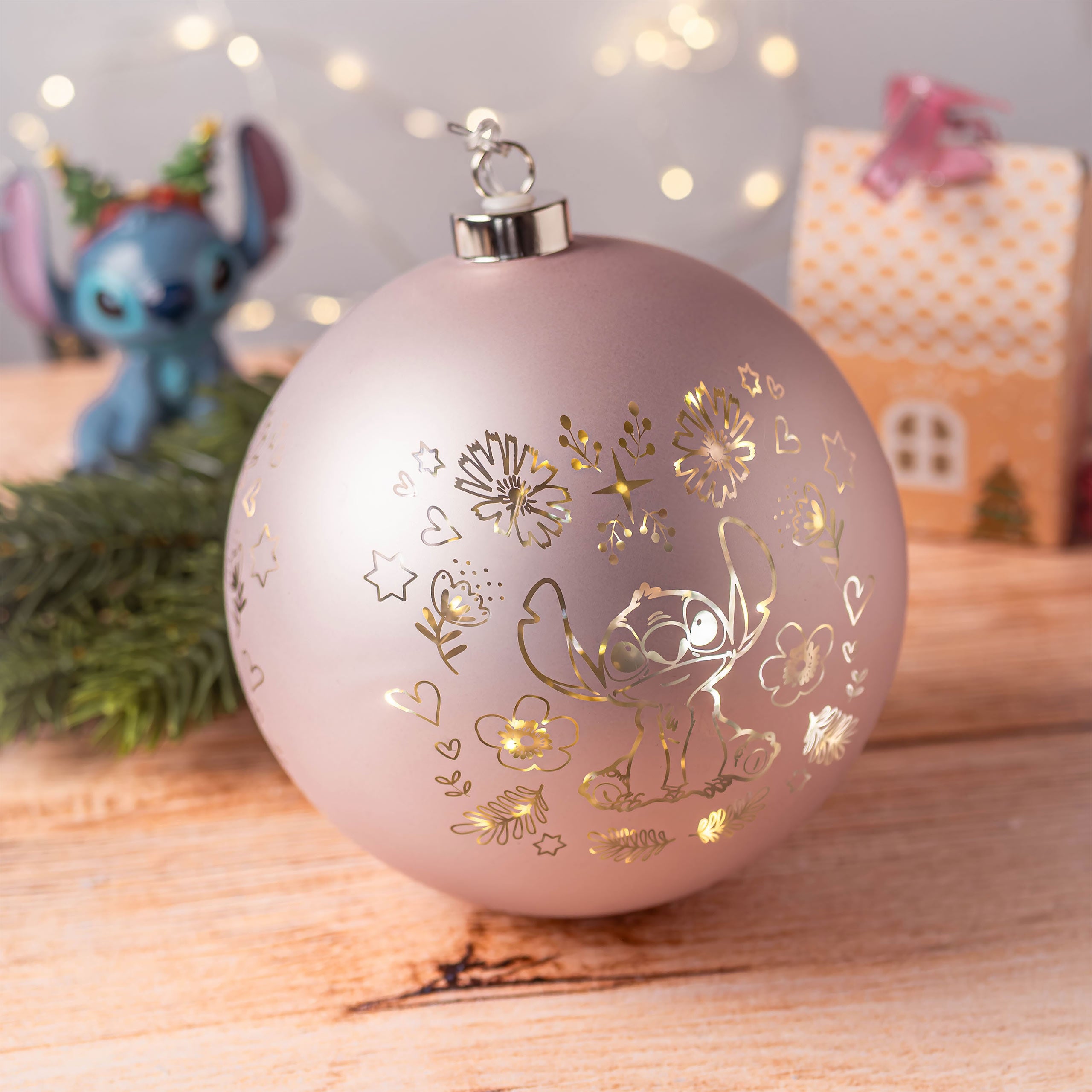 Produktbild Stitch Weihnachtsbaumkugel mit Licht - Lilo & Stitch