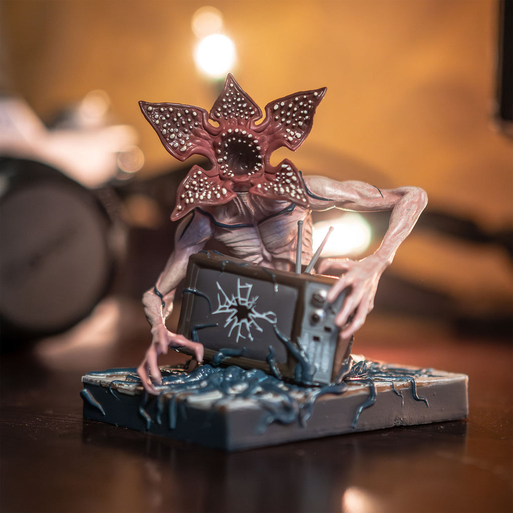 Produktbild Stranger Things Netflix - Chill Geschenkbox