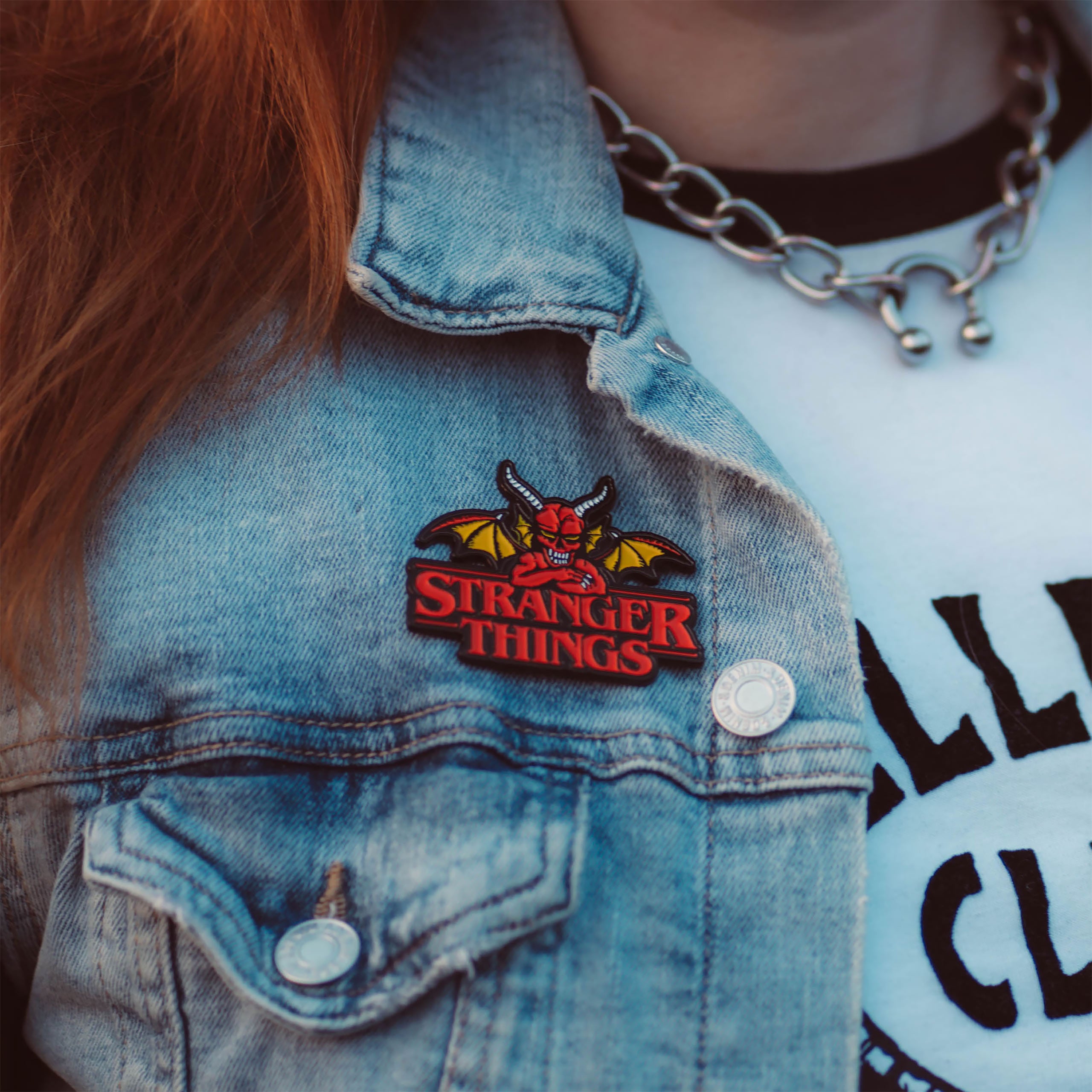 Produktbild Stranger Things - Hellfire Club Oversize Pin