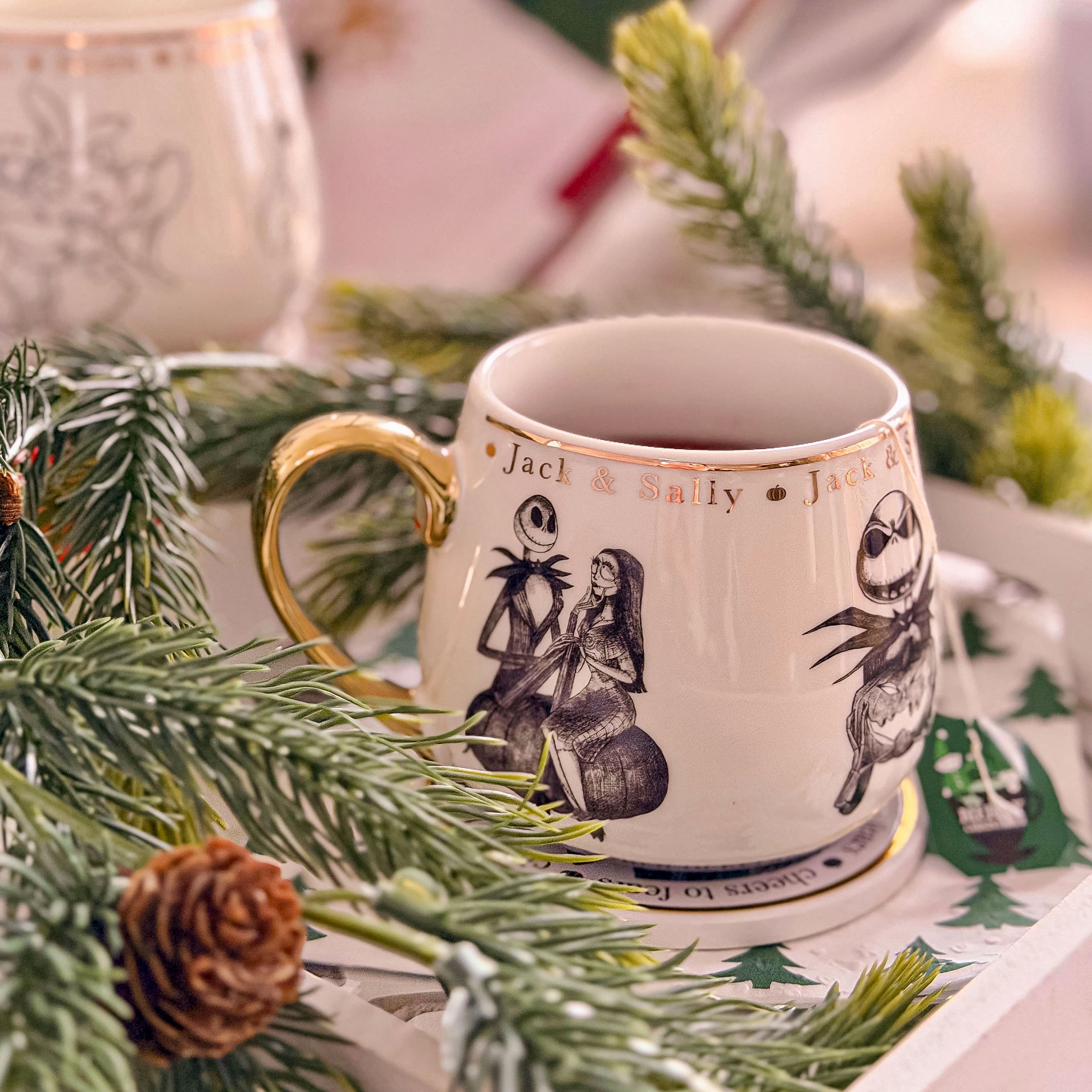 Produktbild Nightmare Before Christmas - Sally und Jack Premium Sammeltasse