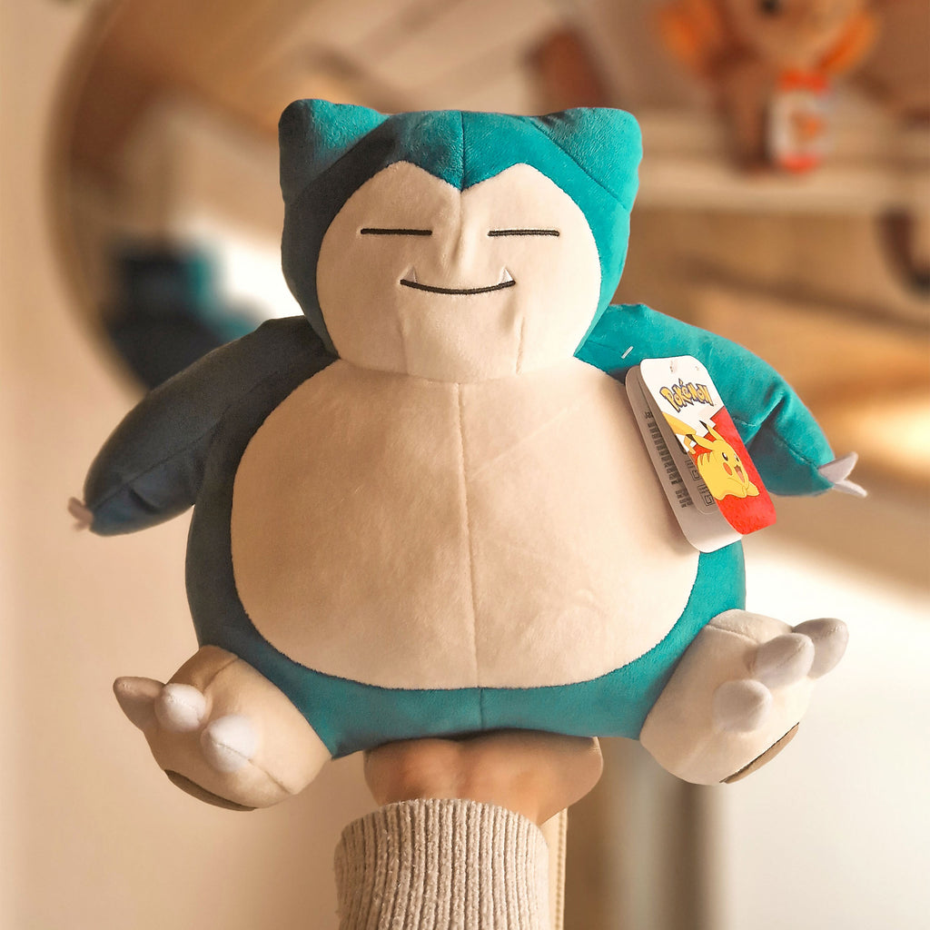 Pokemon - Relaxo Plüsch Figur sitzend