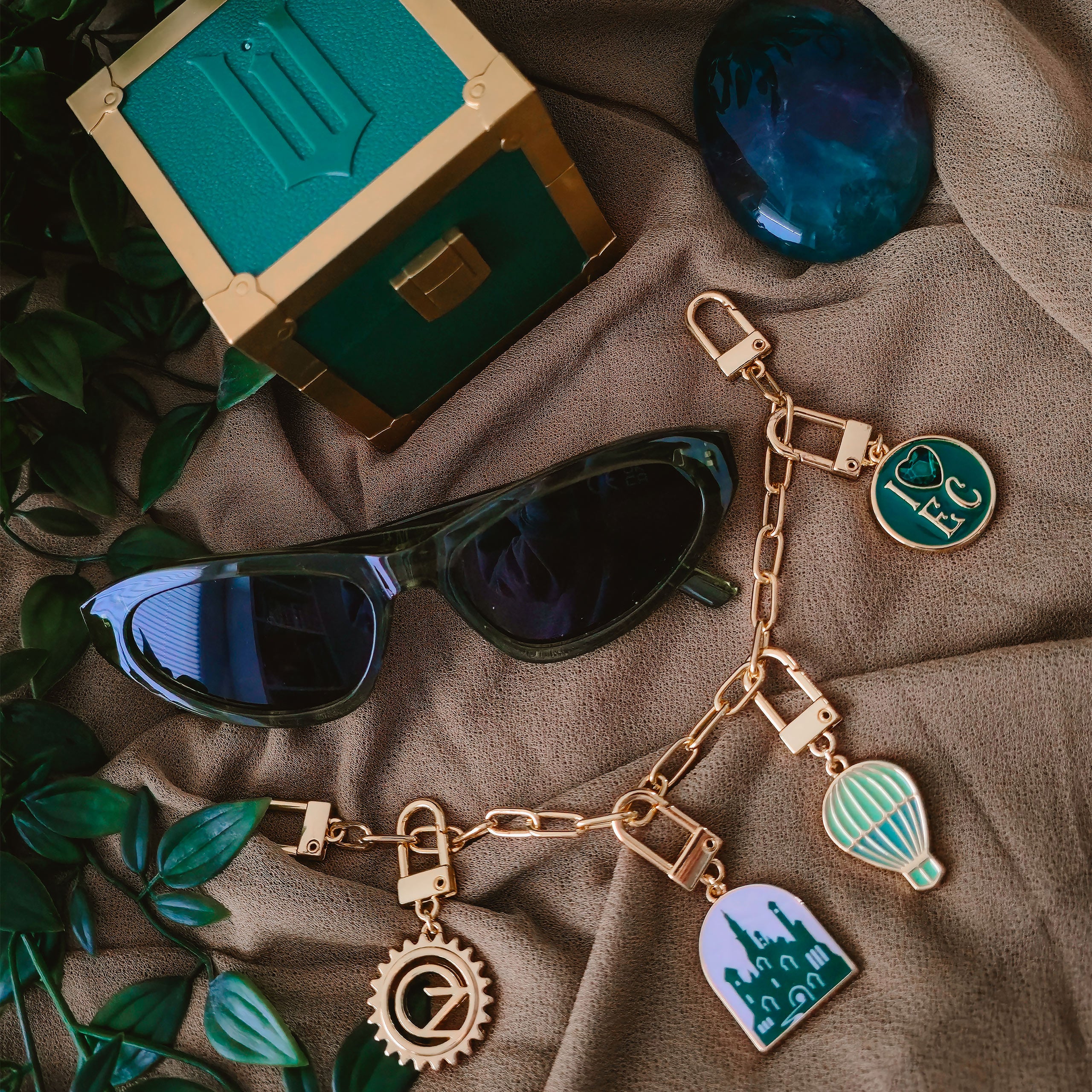 Produktbild Wicked - Emerald City Koffer mit Charm Armband