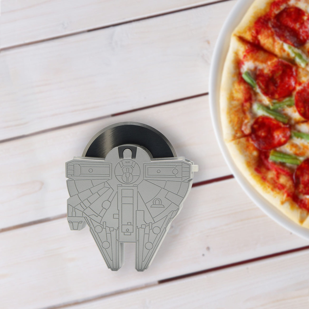 Produktbild Millennium Falcon Pizzaschneider - Star Wars