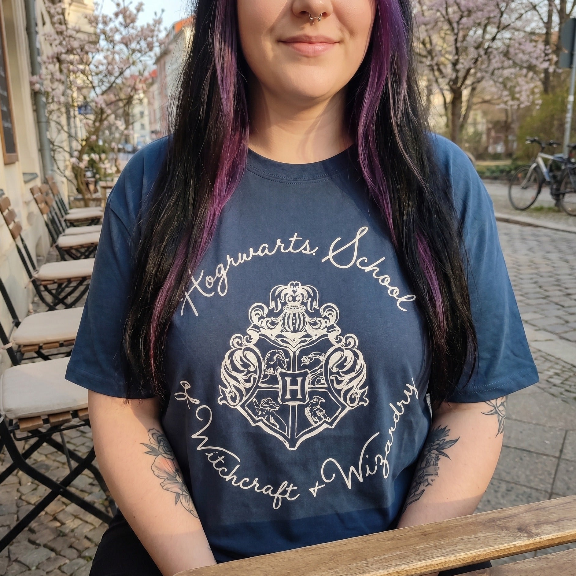 Produktbild Hogwarts Wappen T-Shirt blau - Harry Potter