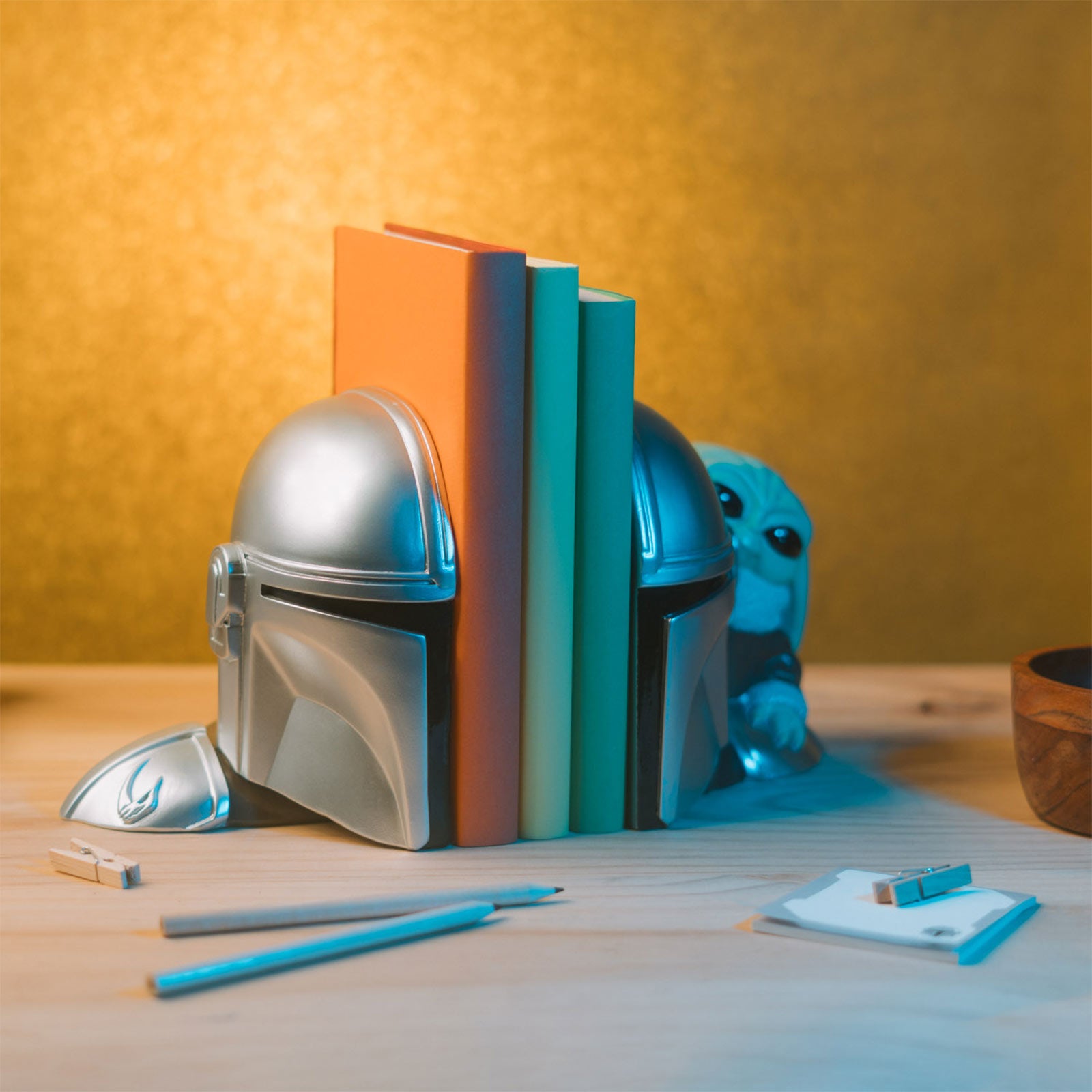 Produktbild Grogu und Mandalorianer Buchstützen - Star Wars The Mandalorian