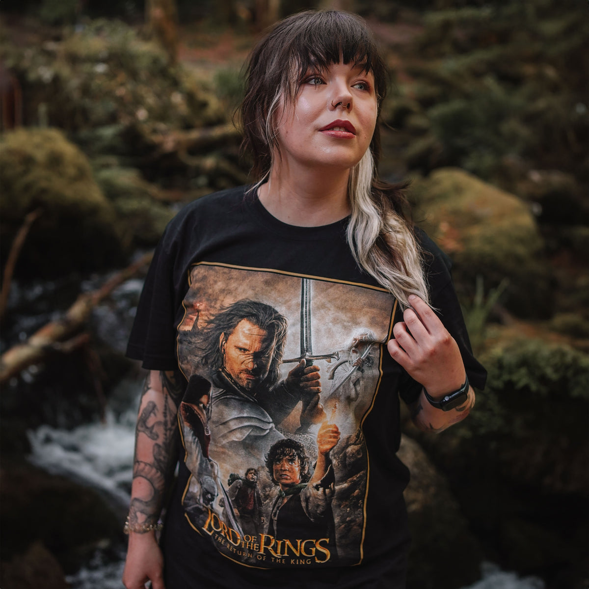 Produktbild Die Rückkehr des Königs Poster T-Shirt - Der Herr der Ringe