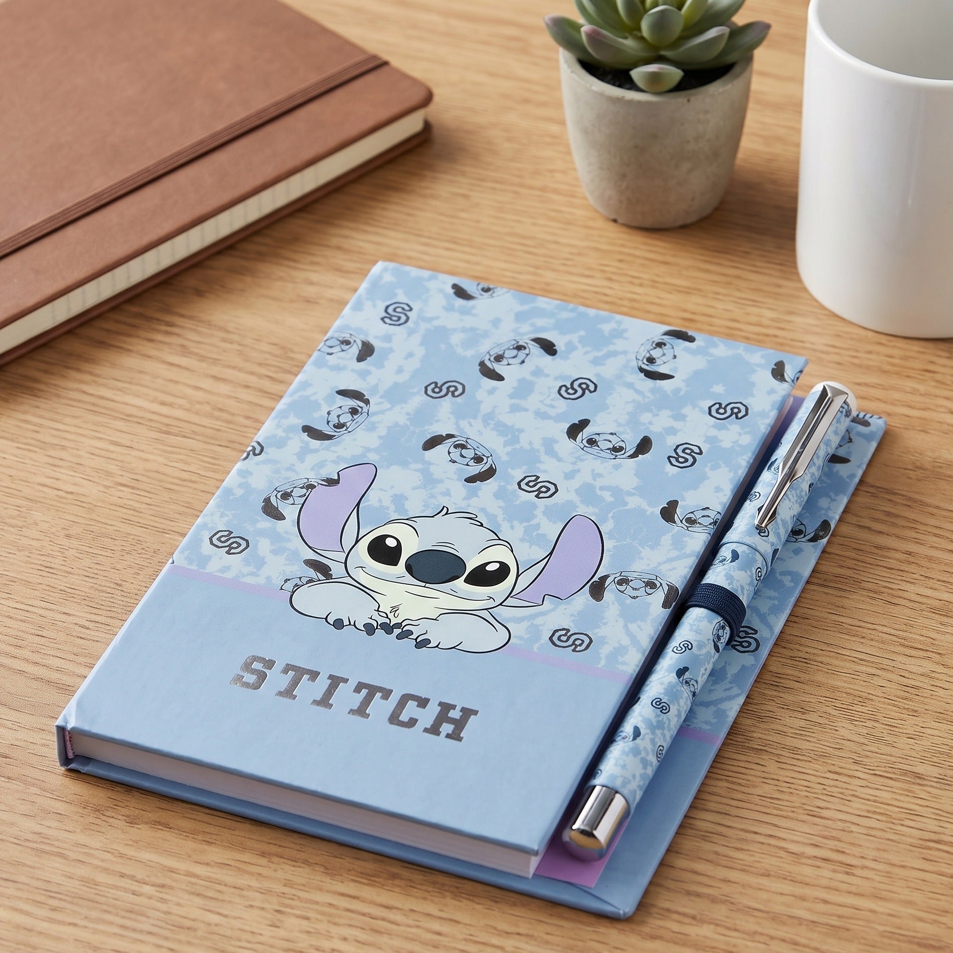 Product image Stitch Notepad Set with Pen - Lilo & Stitch