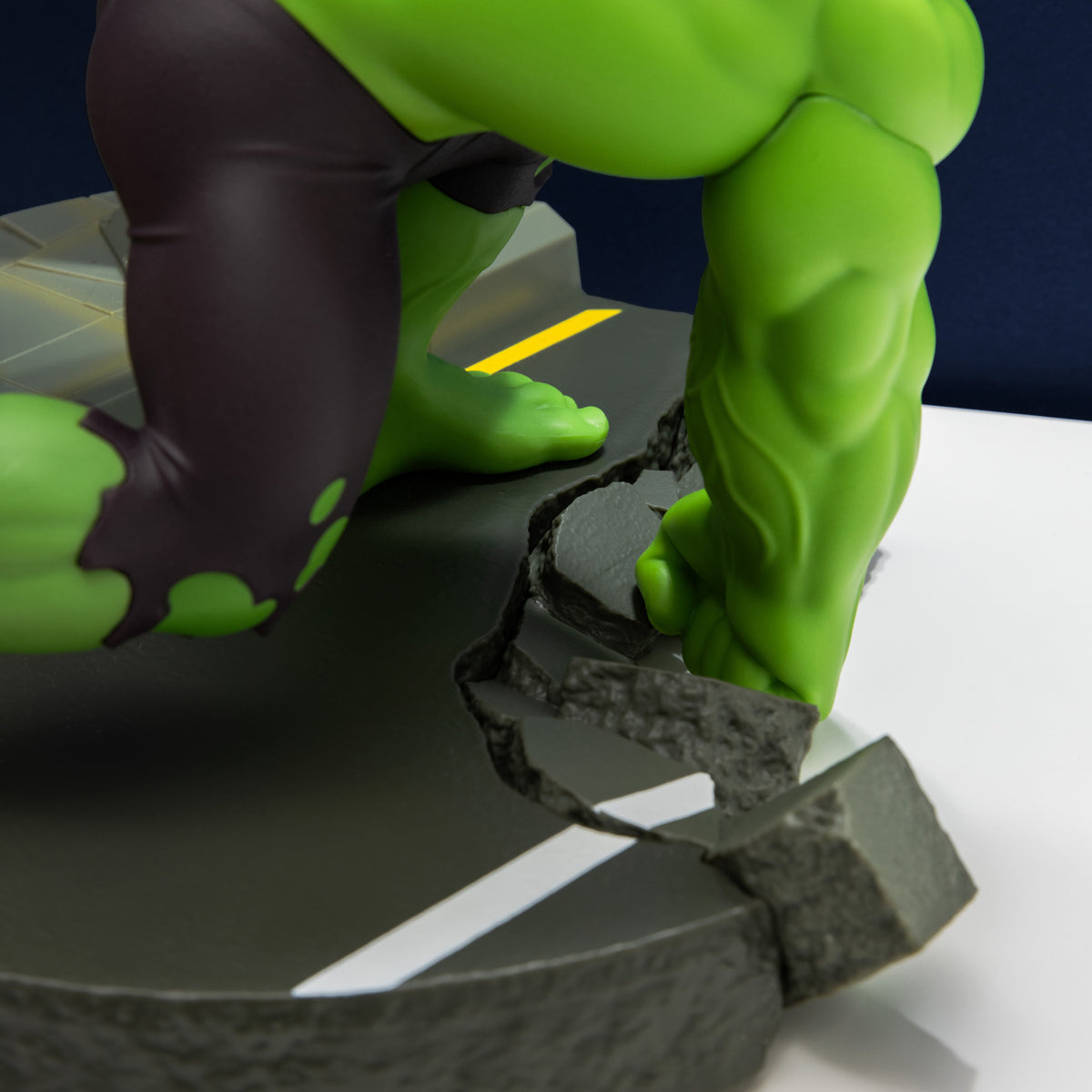 Produktbild Hulk - Tischlampe