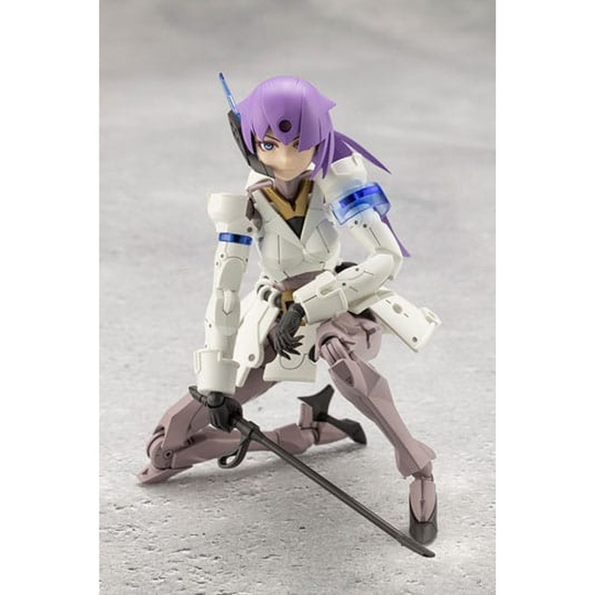 Product image Megalomaria Unlimited Universe – Vanguard Leader Model Kit Figure