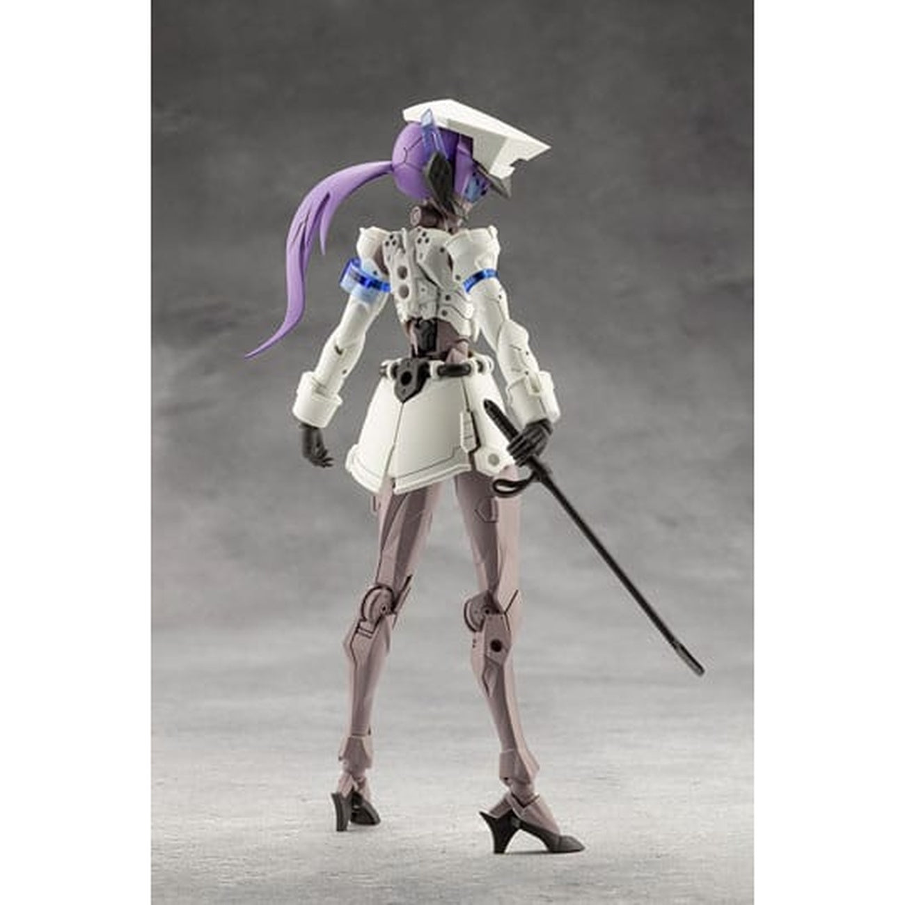 Product image Megalomaria Unlimited Universe – Vanguard Leader Model Kit Figure