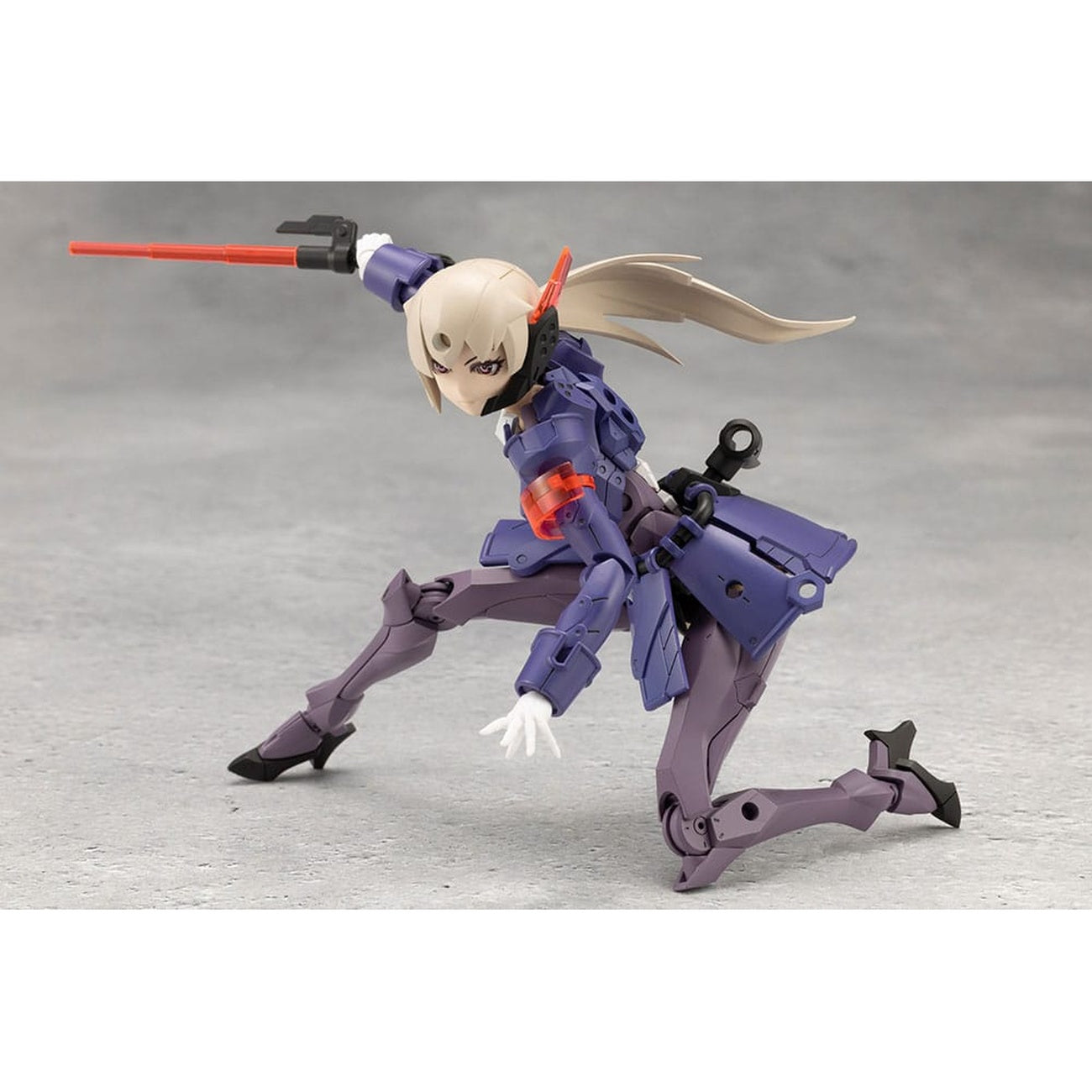 Produktbild Megalomaria Unlimited Universe - Valiant Model Kit Figur