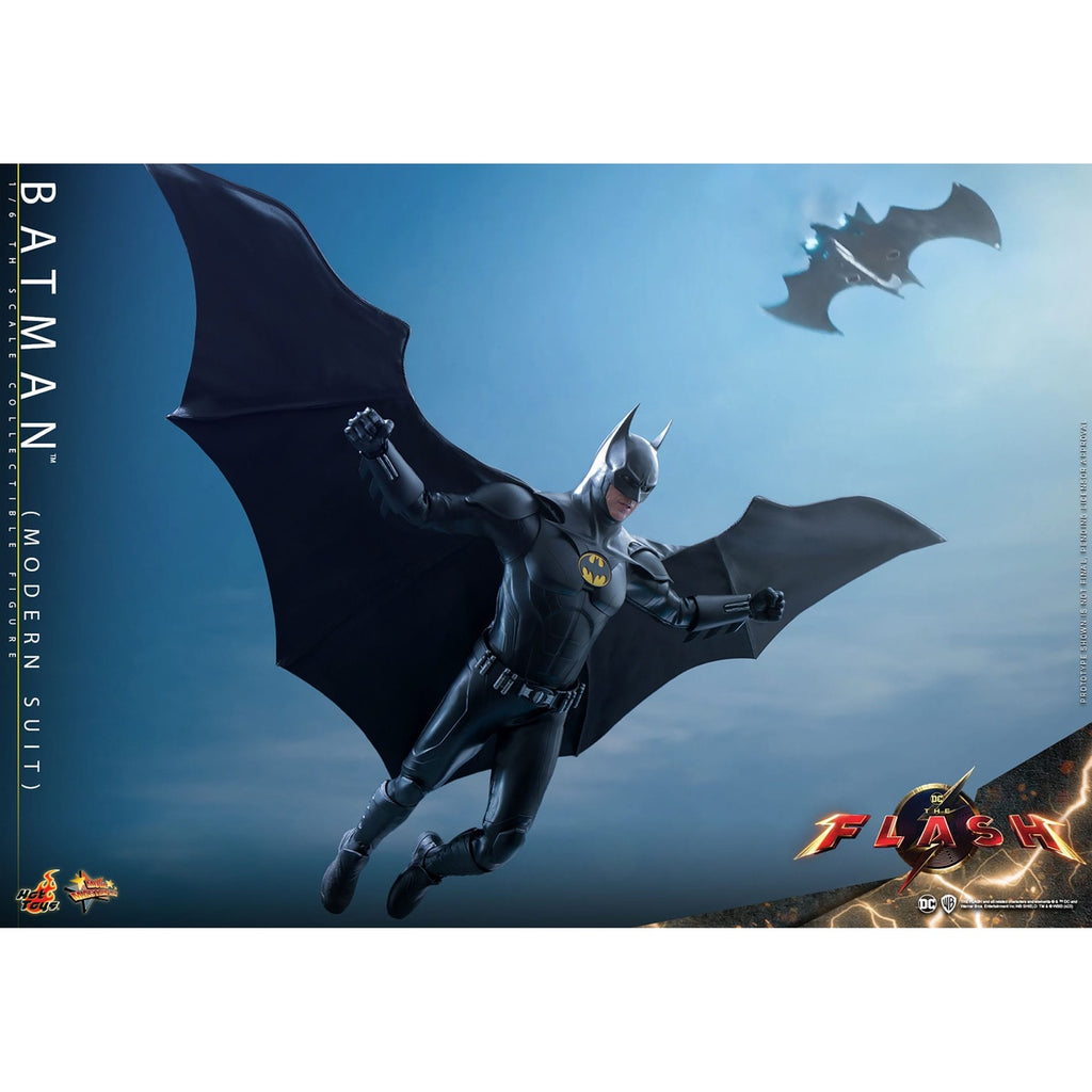 Produktbild DC Comics:The Flash - Batman (Modern Suit) Masterpiece Actionfigur 1:6