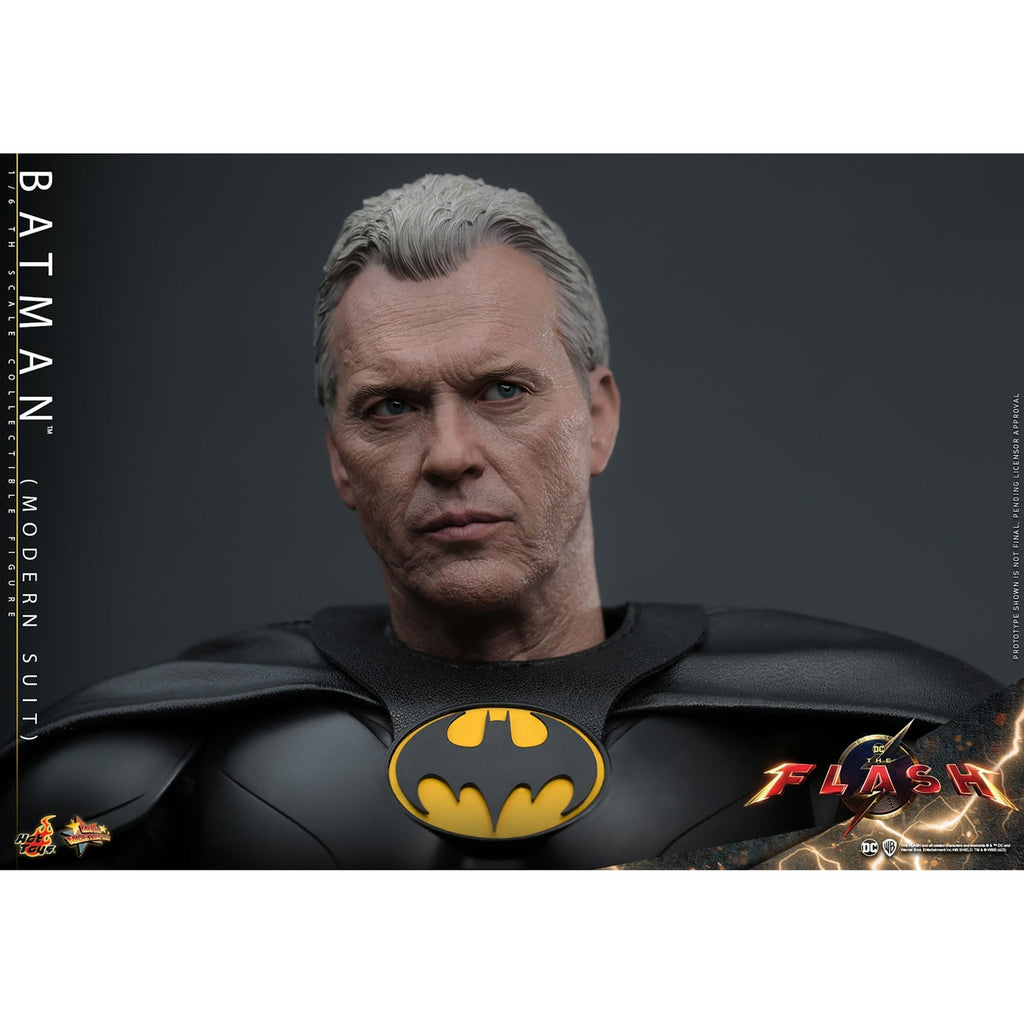 Produktbild DC Comics:The Flash - Batman (Modern Suit) Masterpiece Actionfigur 1:6
