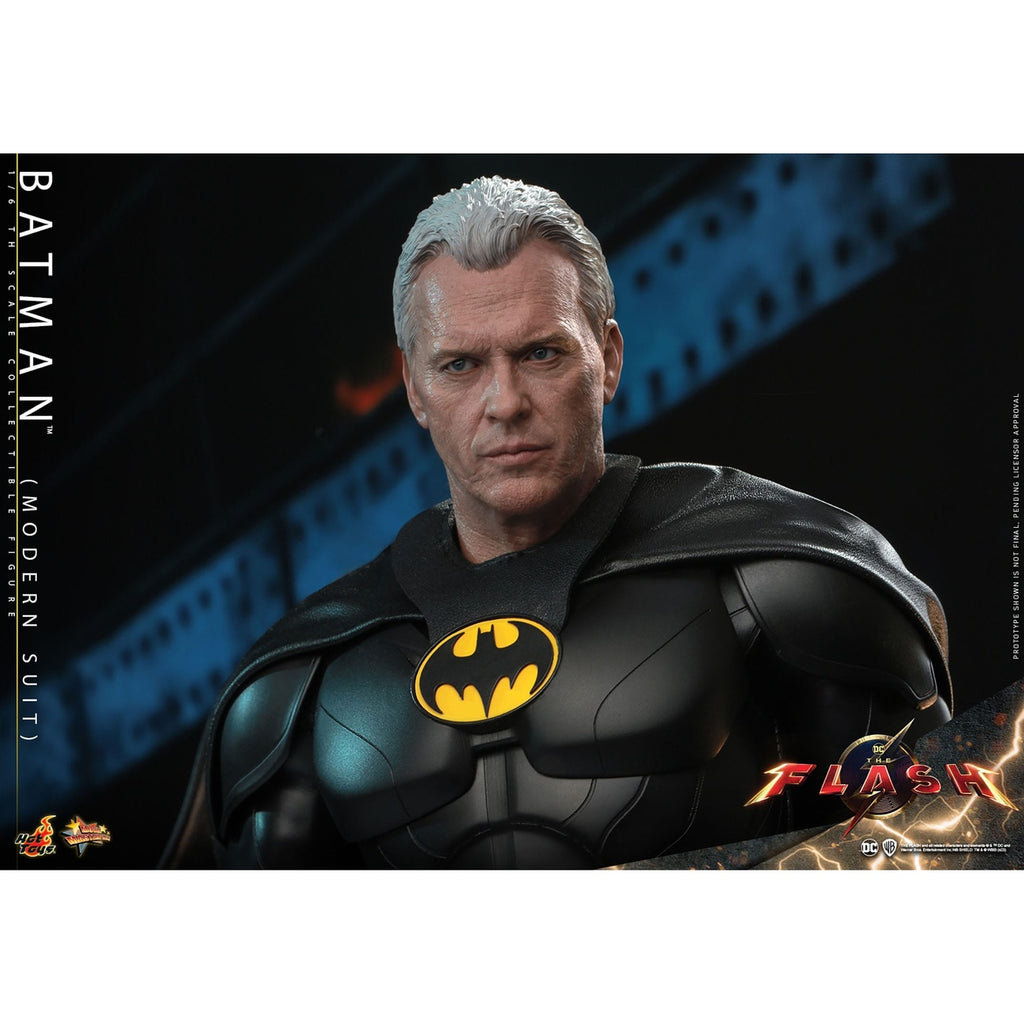 Produktbild DC Comics:The Flash - Batman (Modern Suit) Masterpiece Actionfigur 1:6
