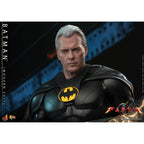 Produktbild DC Comics:The Flash - Batman (Modern Suit) Masterpiece Actionfigur 1:6