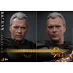 Produktbild DC Comics:The Flash - Batman (Modern Suit) Masterpiece Actionfigur 1:6