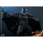 Produktbild The Flash - Batman & Batcycle Masterpiece Actionfiguren Set 1:6