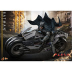 Produktbild The Flash - Batman & Batcycle Masterpiece Actionfiguren Set 1:6