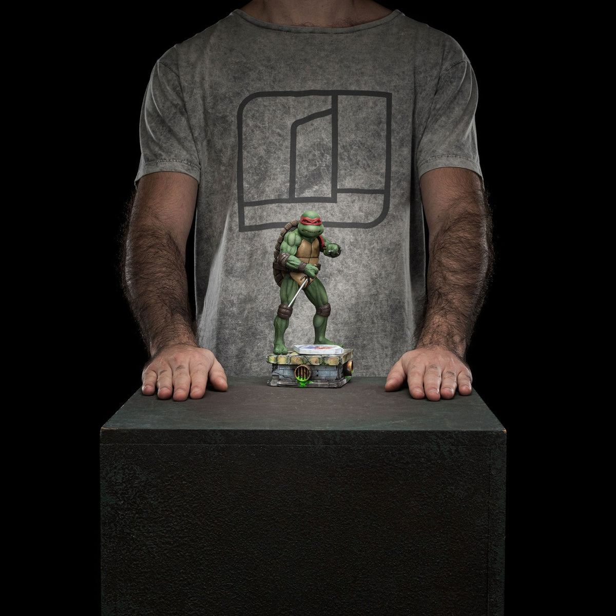 Produktbild Teenage Mutant Ninja Turtles Art Scale Statue 1/10 Raphael 21 cm