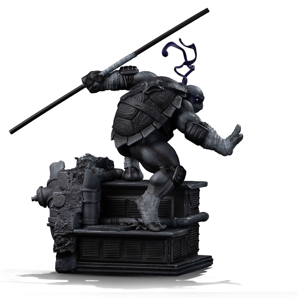 Produktbild Teenage Mutant Ninja Turtles Art Scale Statue 1/10 Donatello Black and White Variant 26 cm heo exclusive
