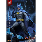 Produktbild The Flash Movie Masterpiece Actionfigur 1/6 Batman (Blue & Grey Suit) Limited Edition Hot Toys Exclusive 30 cm