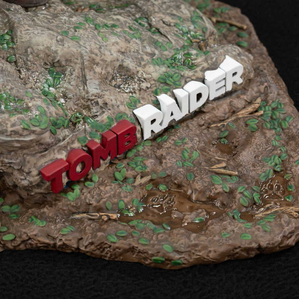 Produktbild Tomb Raider PVC Statue Lara Croft Survivor Era 33 cm