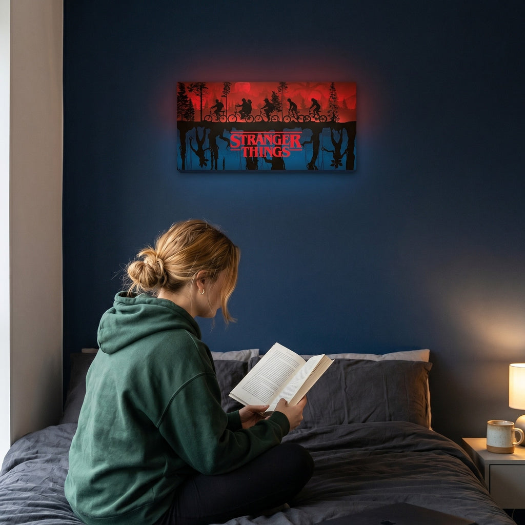 Produktbild Stranger Things - Two Worlds Wandbild mit Licht