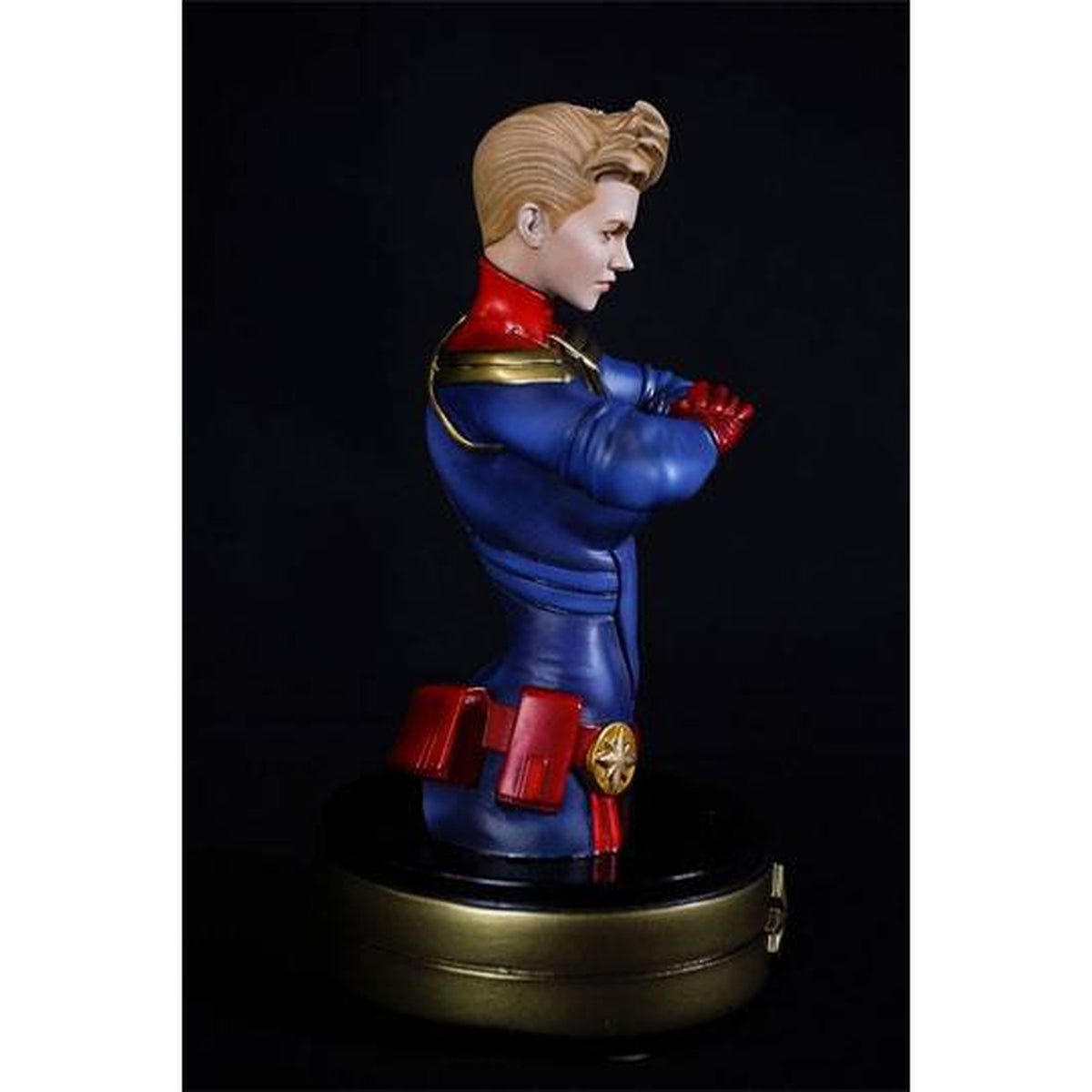 Produktbild Captain Marvel Büste Captain Marvel 20 cm