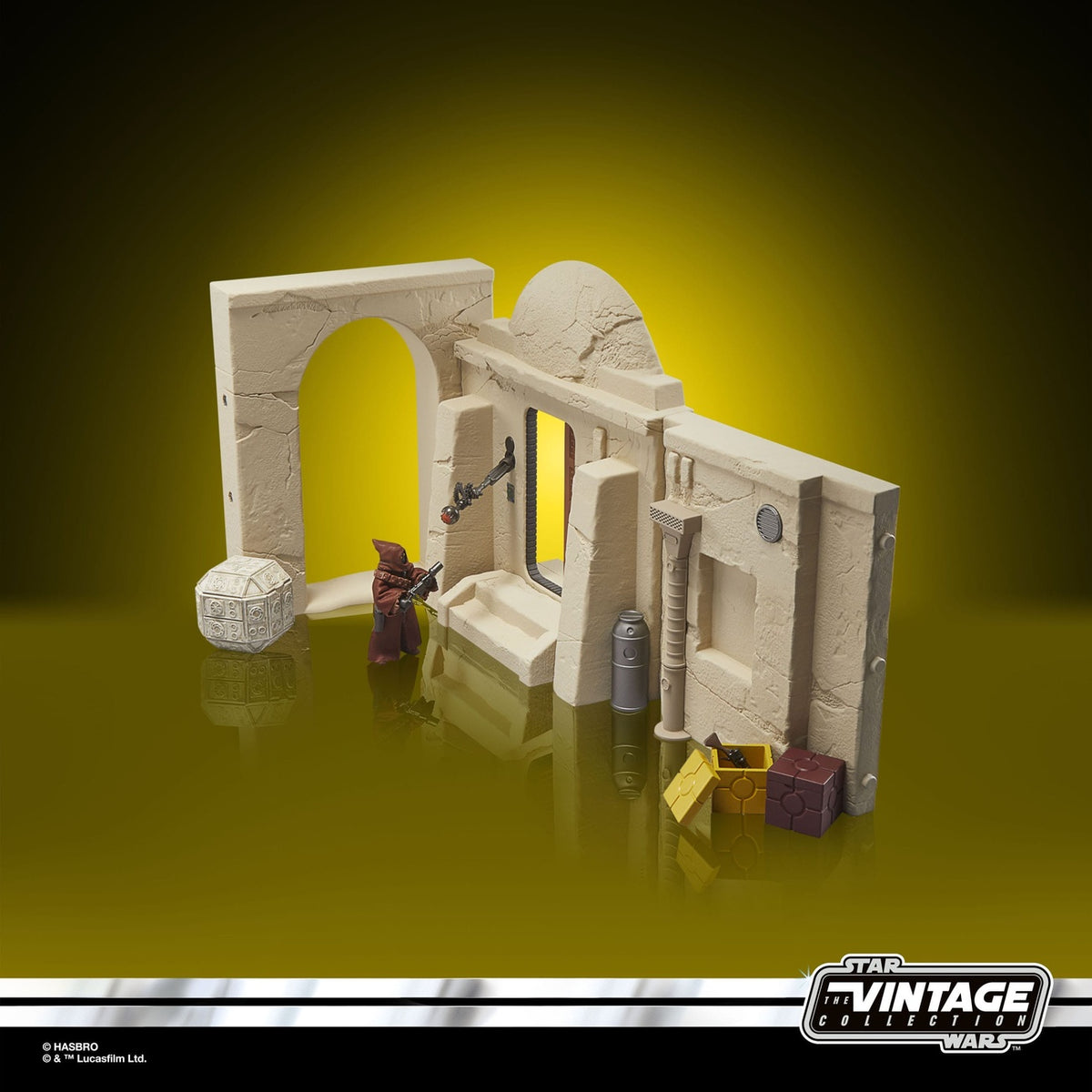 Product image Star Wars Episode IV Vintage Collection Playset Streets of Mos Eisley with Jawa Action Figure
