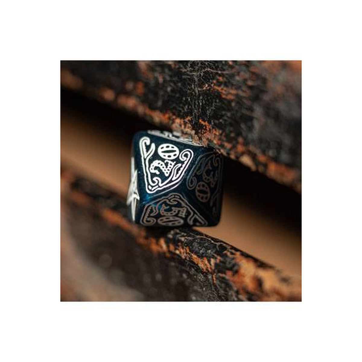 Produktbild Call of Cthulhu Würfel Set Abyssal & White (7)