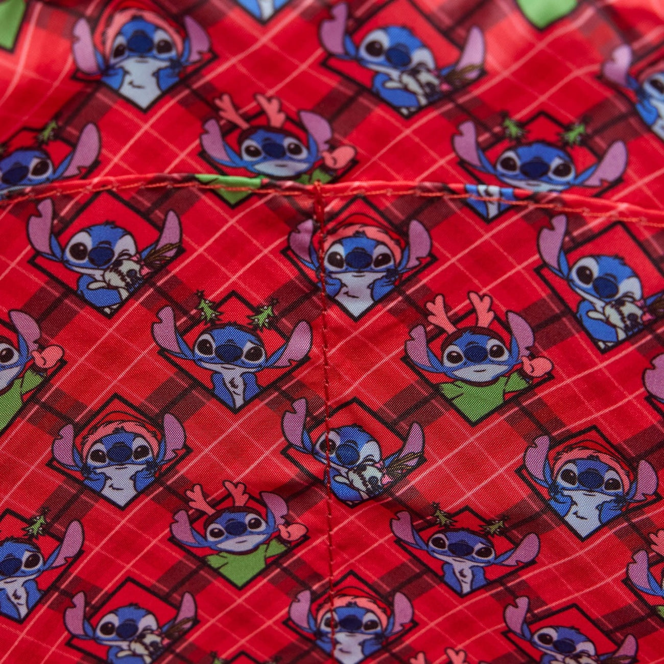 Produktbild Disney by Loungefly Tragetasche Lilo&Stitch Holiday