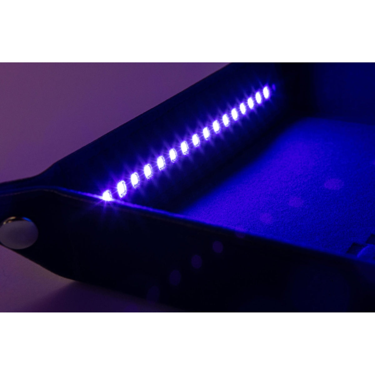 Produktbild FanRoll Shadowlight Faltbarer Blacklight Würfelteller Black