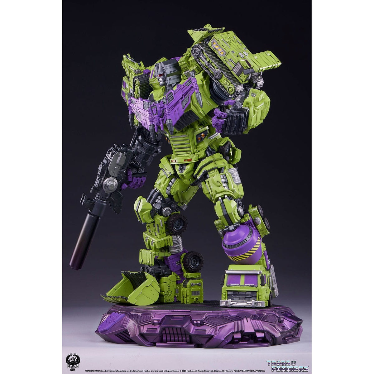Produktbild Transformers Museum Scale Statue Devastator 114 cm