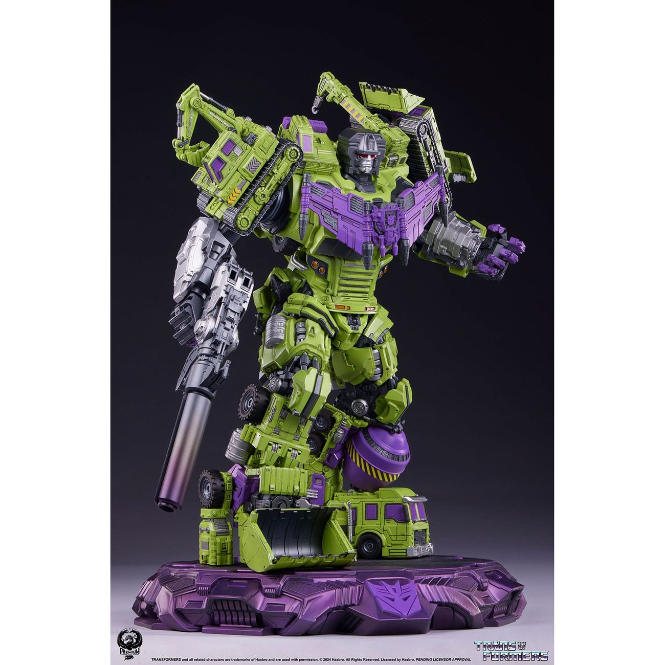 Produktbild Transformers Museum Scale Statue Devastator 114 cm
