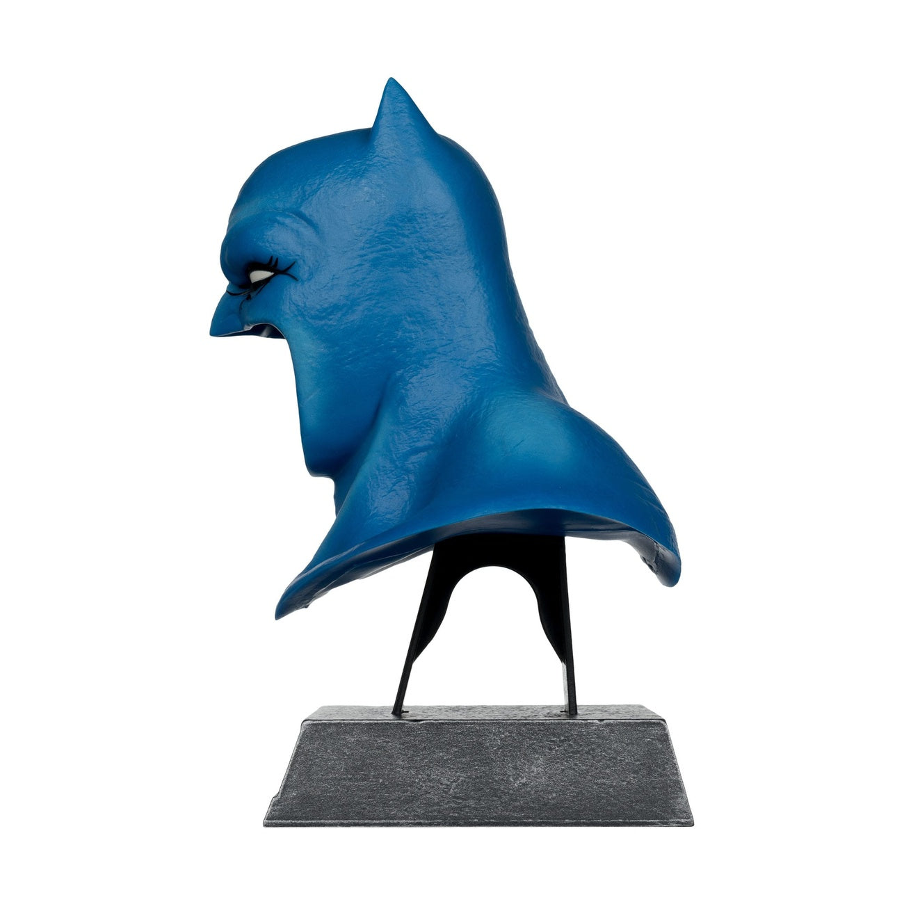 Produktbild The Dark Knight Returns DC Direct Mini-Replik 1/3 Batman Maske 19 cm