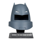 Produktbild Batman DC Direct Mini-Replik 1/3 Gepanzerte Batman Maske (Dark Knight Returns) 18 cm